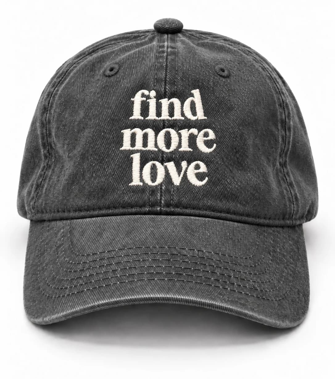 Gorra FML en negro deslavado, con frase Find more love.