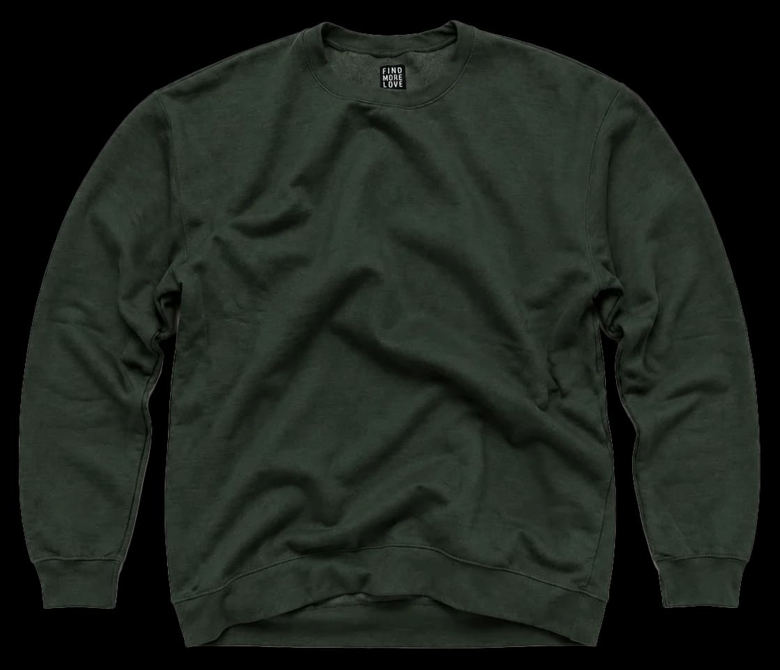 Sudadera Crewneck en verde bosque, con parche amarillo y frase Trees, trails & dogs.